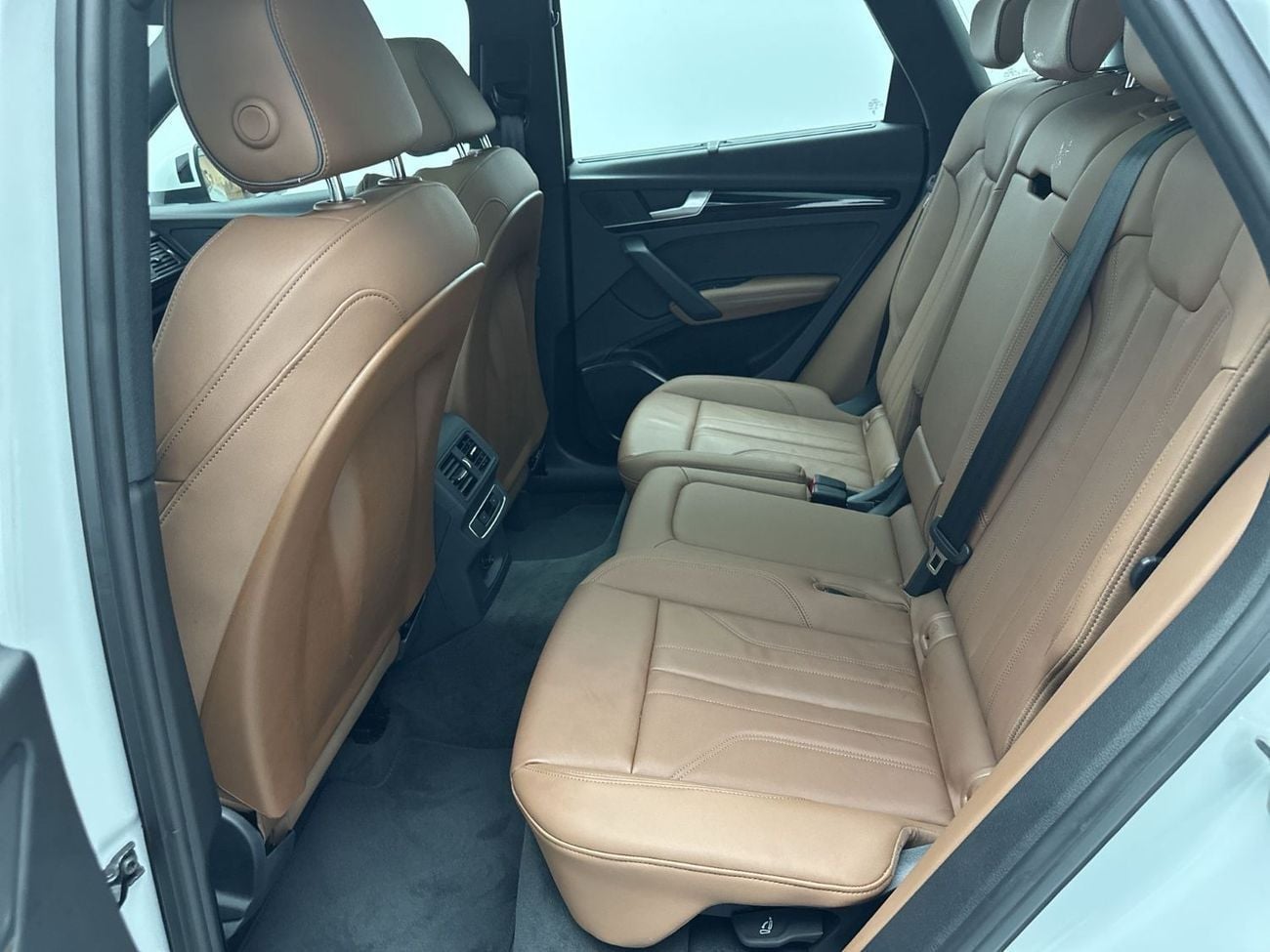 أودي Q5 45 TFSI S-LINE quattro 249hp (Ref# 27098)