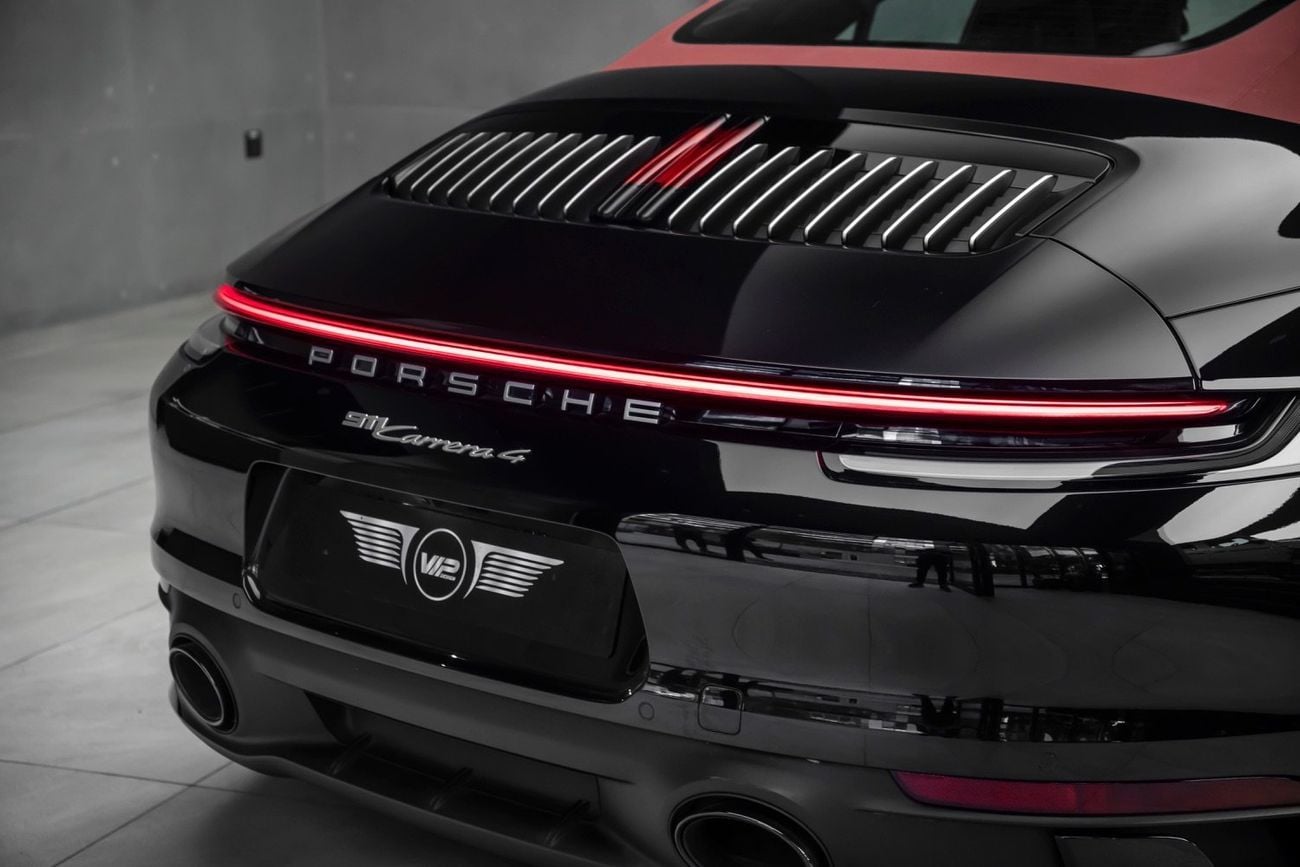 Porsche 911 CARRERA 4