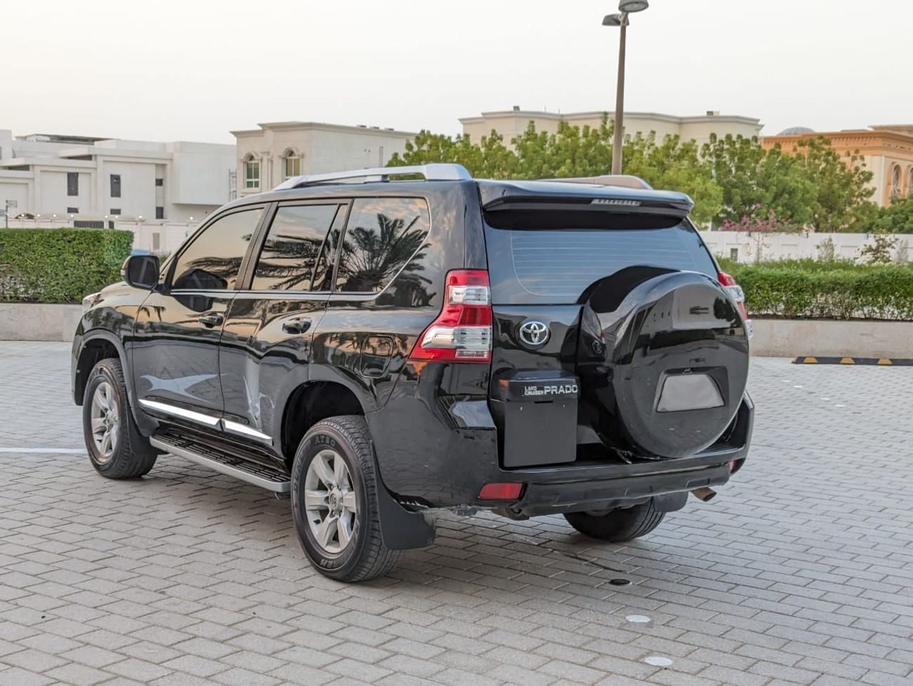 Toyota Prado TX-L Toyota landcruser Prado year 2016 petrol engine 7 seater 6 cylinder black colour