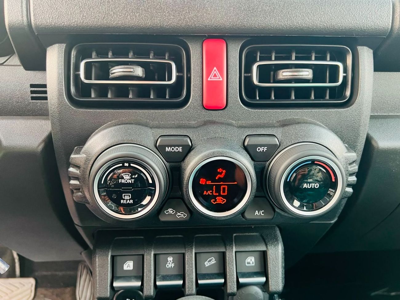 سوزوكي جيمني SUZUKI JIMNY 5DR GLX GCC 2026 SUZUKI JIMNY 5DR GCC 2026