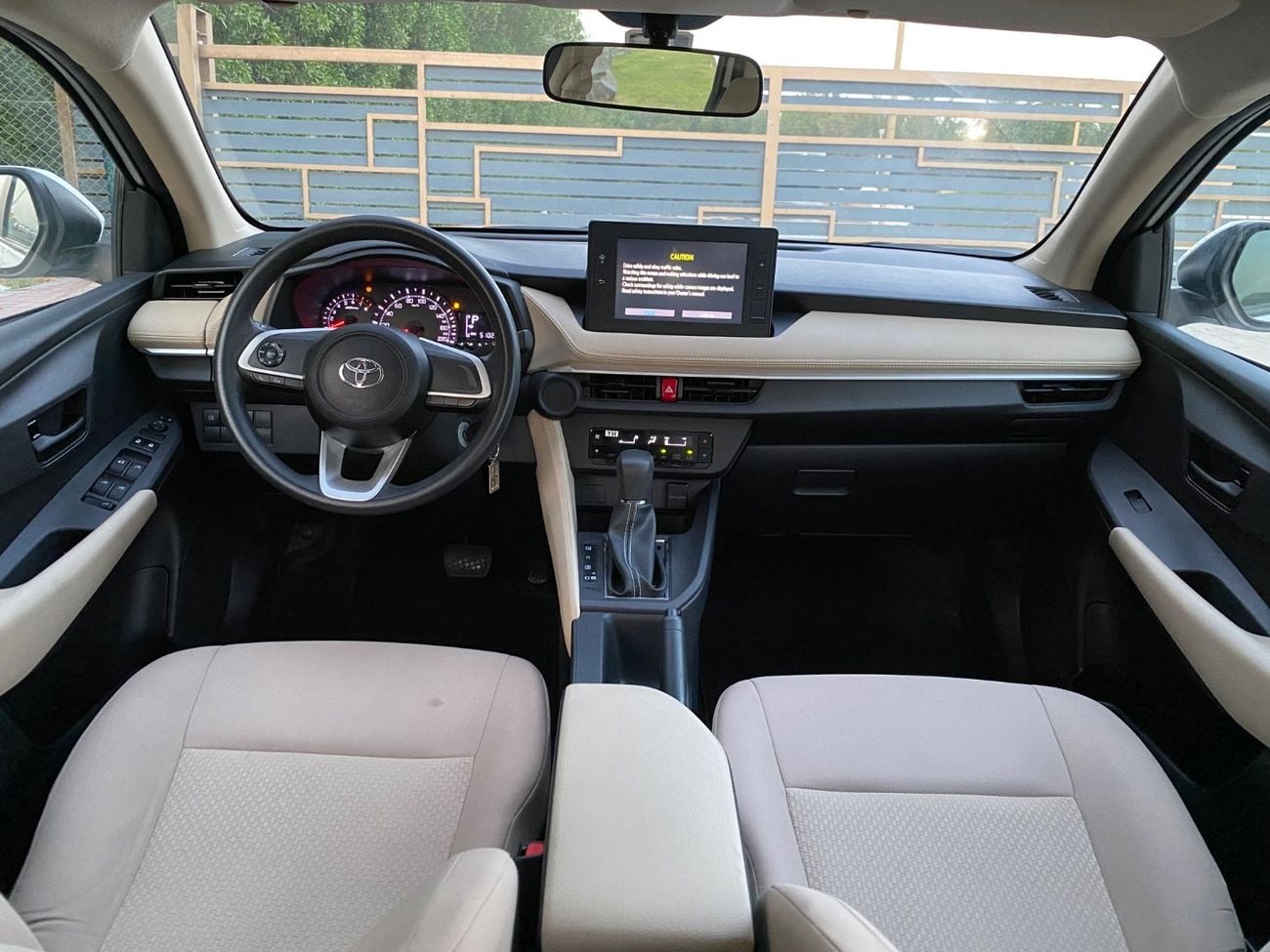 Toyota Yaris E