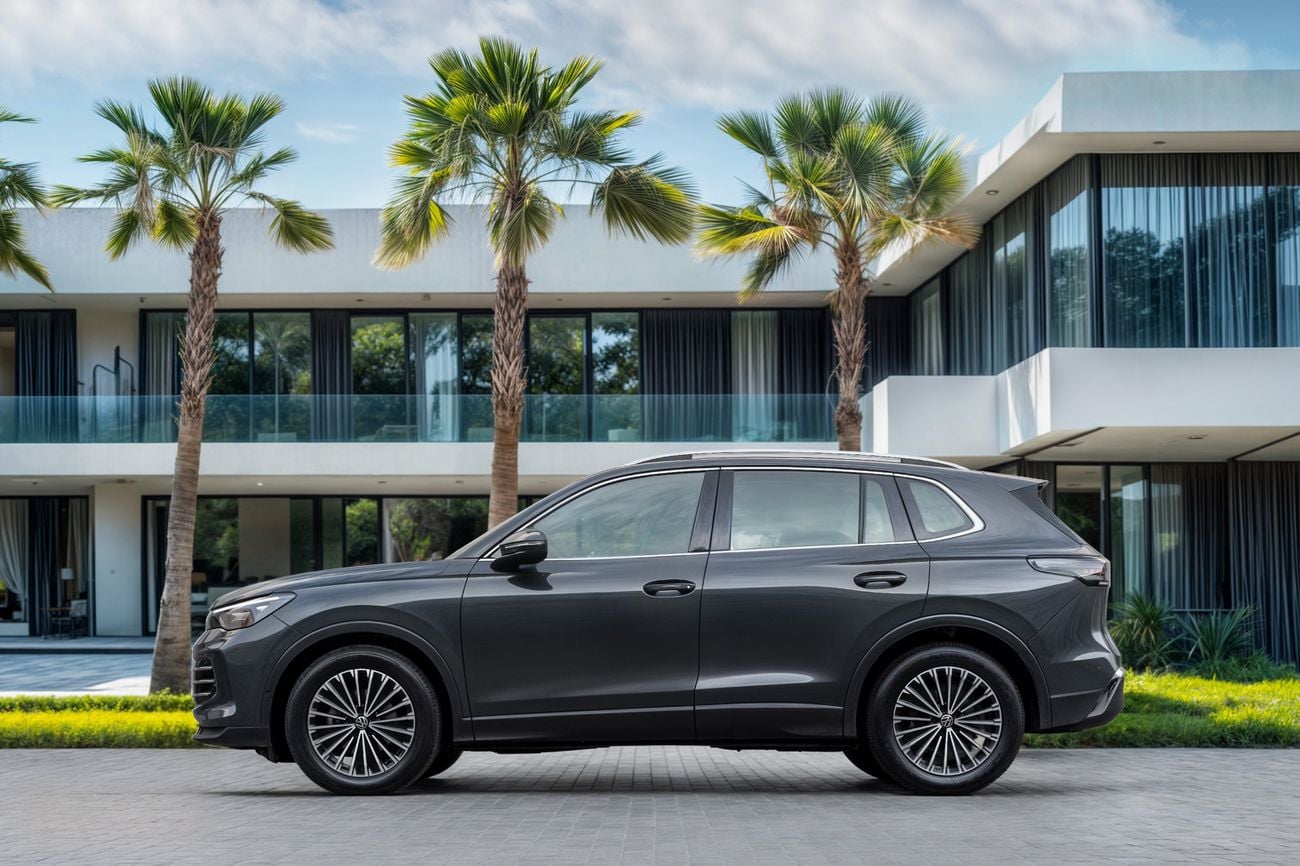 Volkswagen Tiguan Elegance Tiguan Elegance 1.4 TFSI | 2,546 P.M | 0% Downpayment | VOLKSWAGEN WARRANTY SERVICE