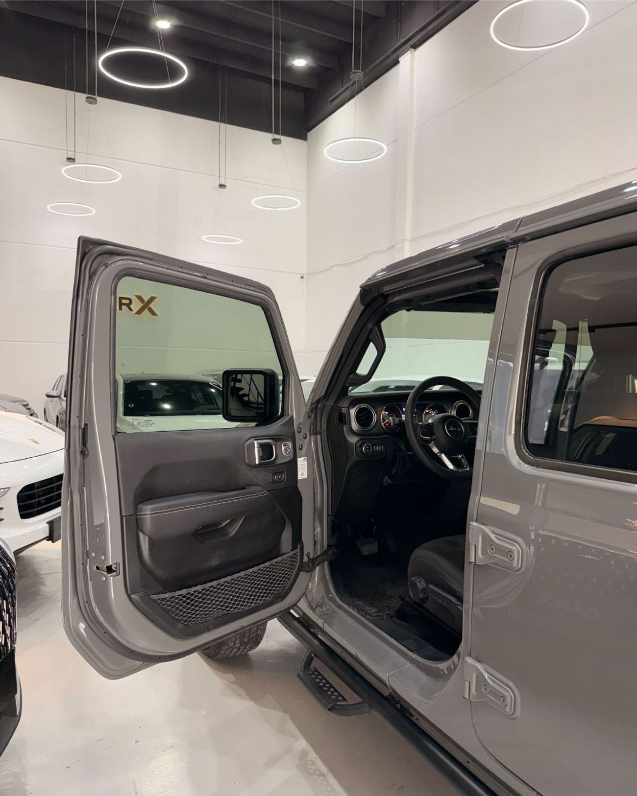 Jeep Wrangler Unlimited SAHARA