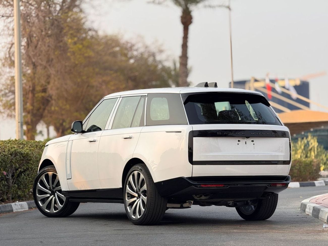 Land Rover Range Rover AUTOBIOGRAPHY P530 LAND ROVER RANGE ROVER P 530 / GCC UNDER WARRANTY 2026