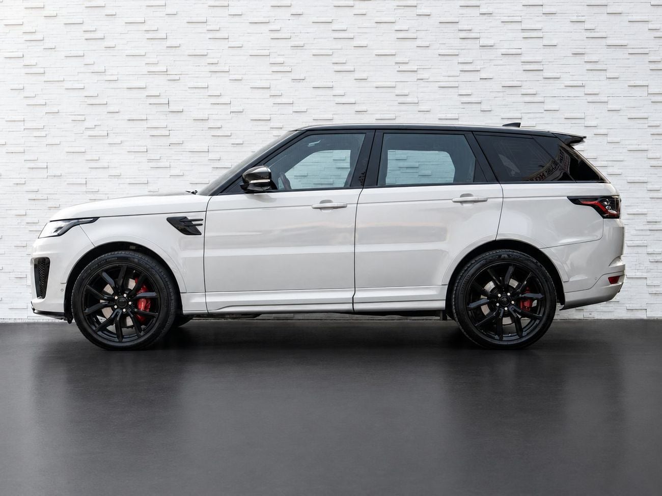 لاند روفر رينج روفر سبورت SVR Land Rover Range Rover Sport SVR 2021 مواصفات خليجية