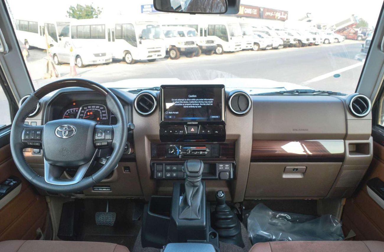 تويوتا لاند كروزر 70 LC76 LX 2.8L 4WD SUV 2026