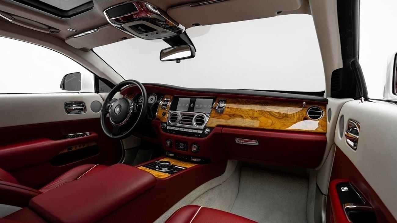 Rolls Royce Wraith STANDARD - 2014 - GCC Specs