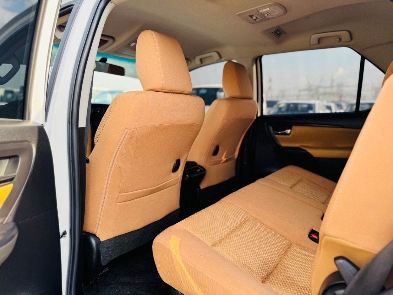 Toyota Fortuner EXR Toyota fortuner 2019 LHD full option 2.7 v4