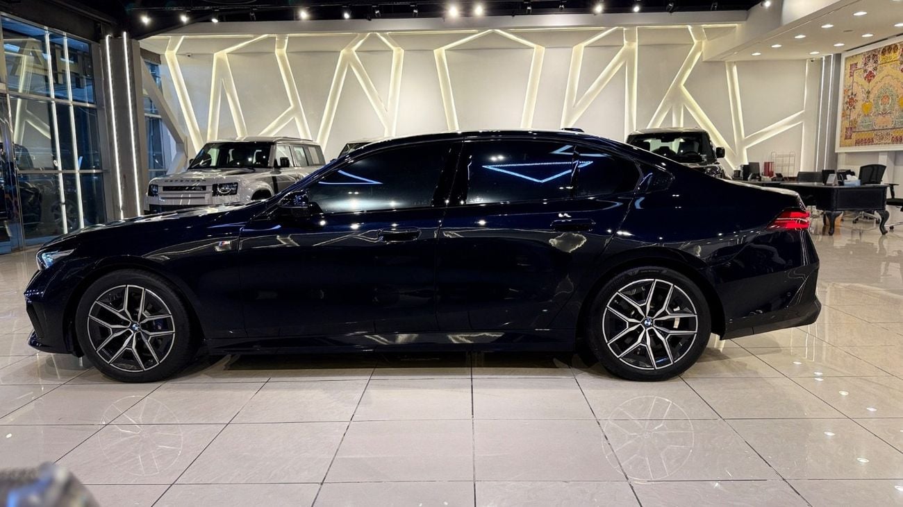 بي أم دبليو 520i M SPORT