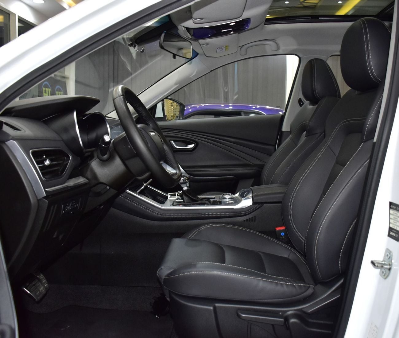 Jetour X70 LUX EXCELLENT DEAL for our Jetour X70 ( 2024 Model ) in White Color GCC Specs
