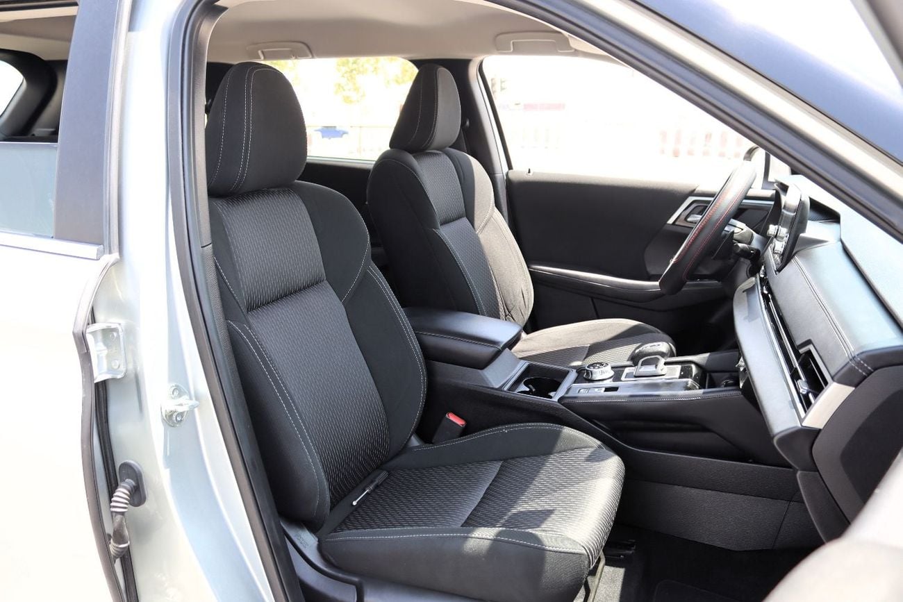 Mitsubishi Outlander GLX MIDLINE ACCIDENTS FREE - GCC - M LINE - ORIGINAL PAINT - PERFECT CONDITION INSIDE OUT