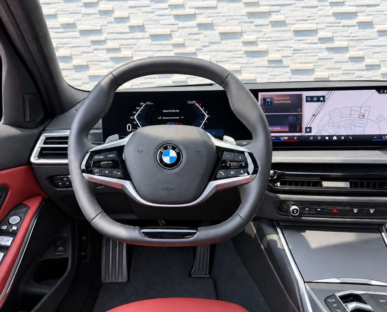 BMW 330i LUXURY M SPORT