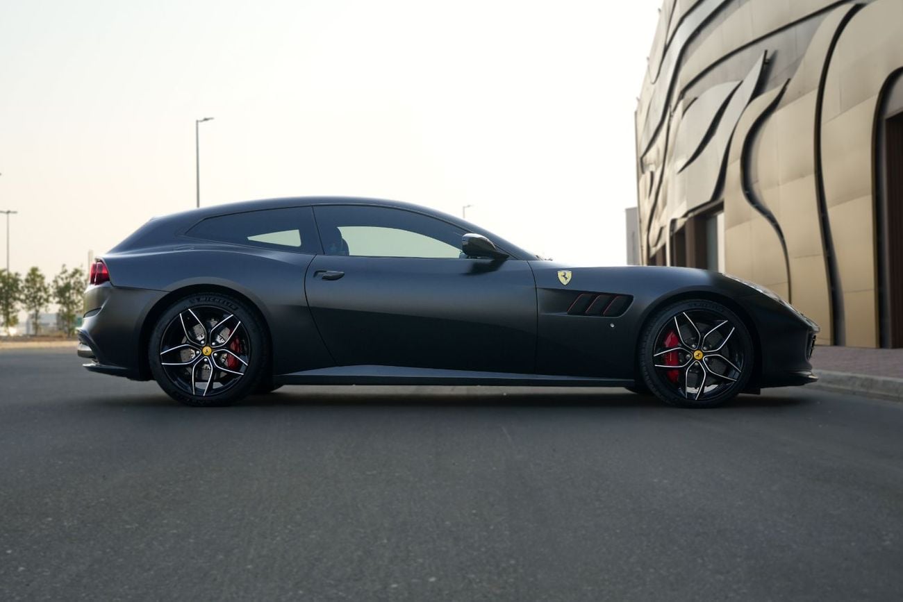 Ferrari GTC4 LUSSO T