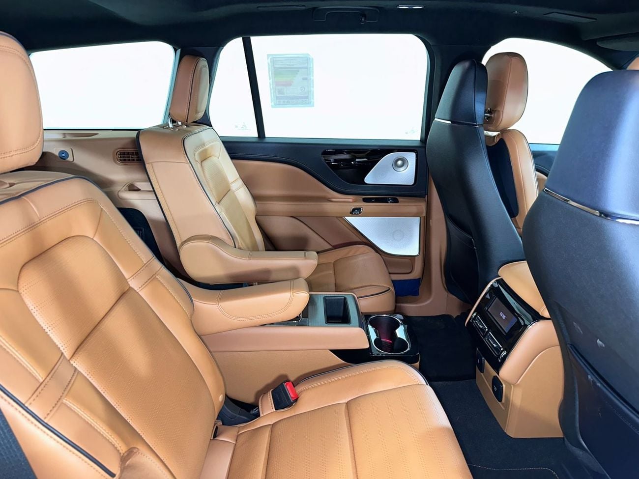لينكولن أفياتور PRESIDENTIAL AVI925W / AL TAYER MOTORS/ AL QOUZ SHOWROOM