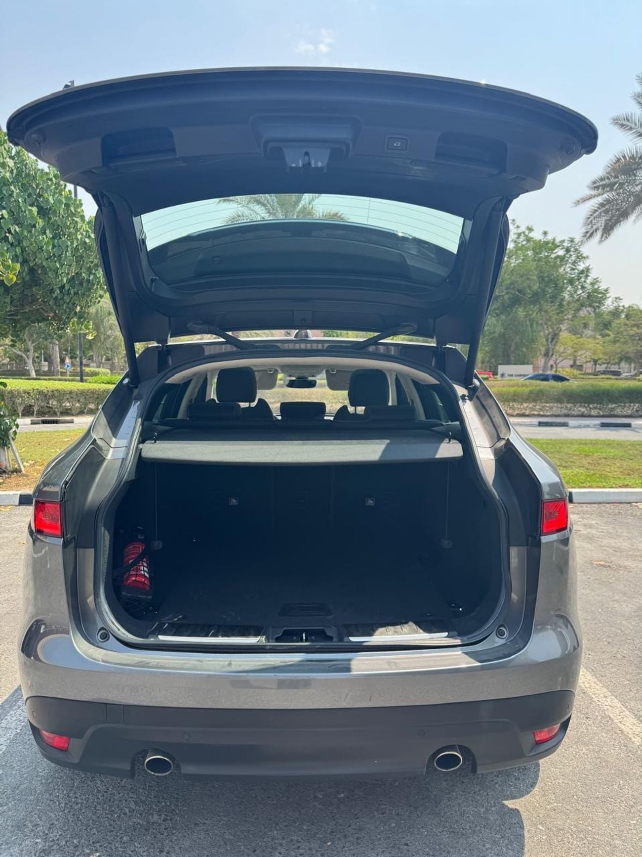 جاكوار F بيس آر سبورت R-SPORT