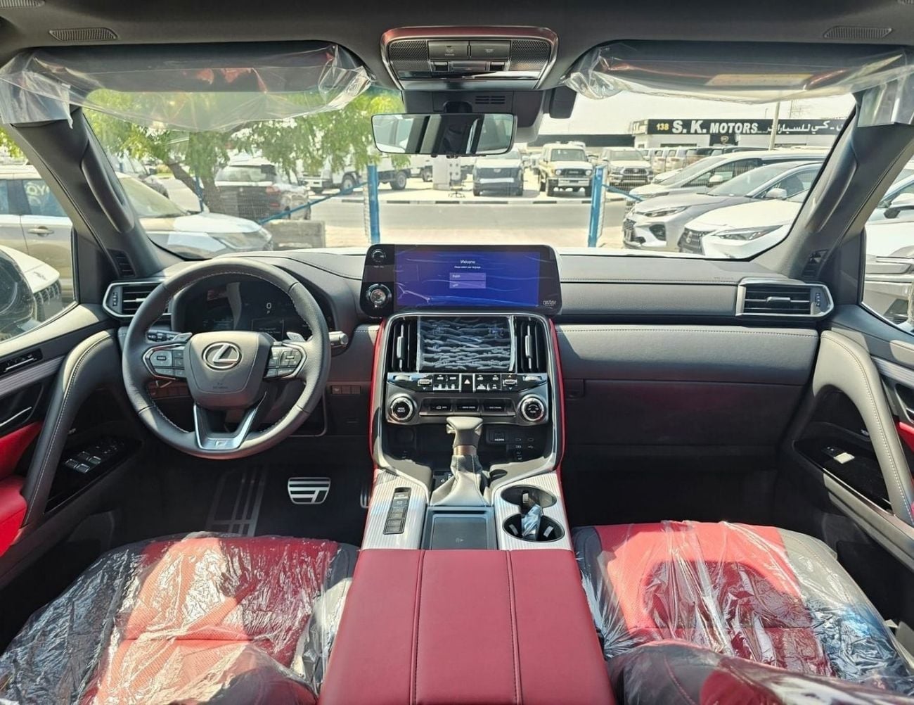 لكزس LX 600 F SPORT لكزس LX600 F.SPORT مارك ليفينسون || محرك بنزين V6 سعة 3.5 لتر، دفع رباعي، 22 عجلة قيادة، رادار، شاشة