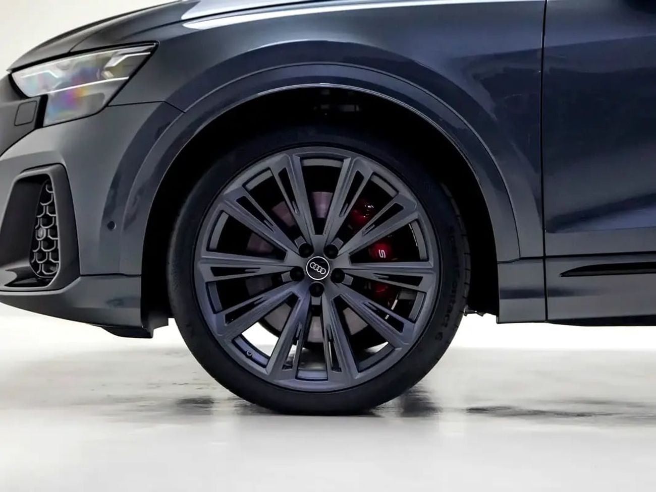 Audi SQ8 GCC Spec | Dealer Warranty and Service Contract