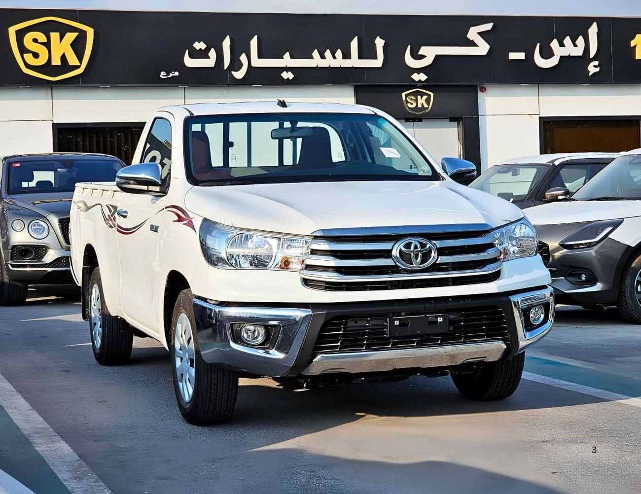 تويوتا هيلوكس NARROW BODY SINGLE CABIN || 2.7L PETROL V4 | 4 HOOKS | FR&RR CHROME BUMPERS (CODE # HPMSC2)