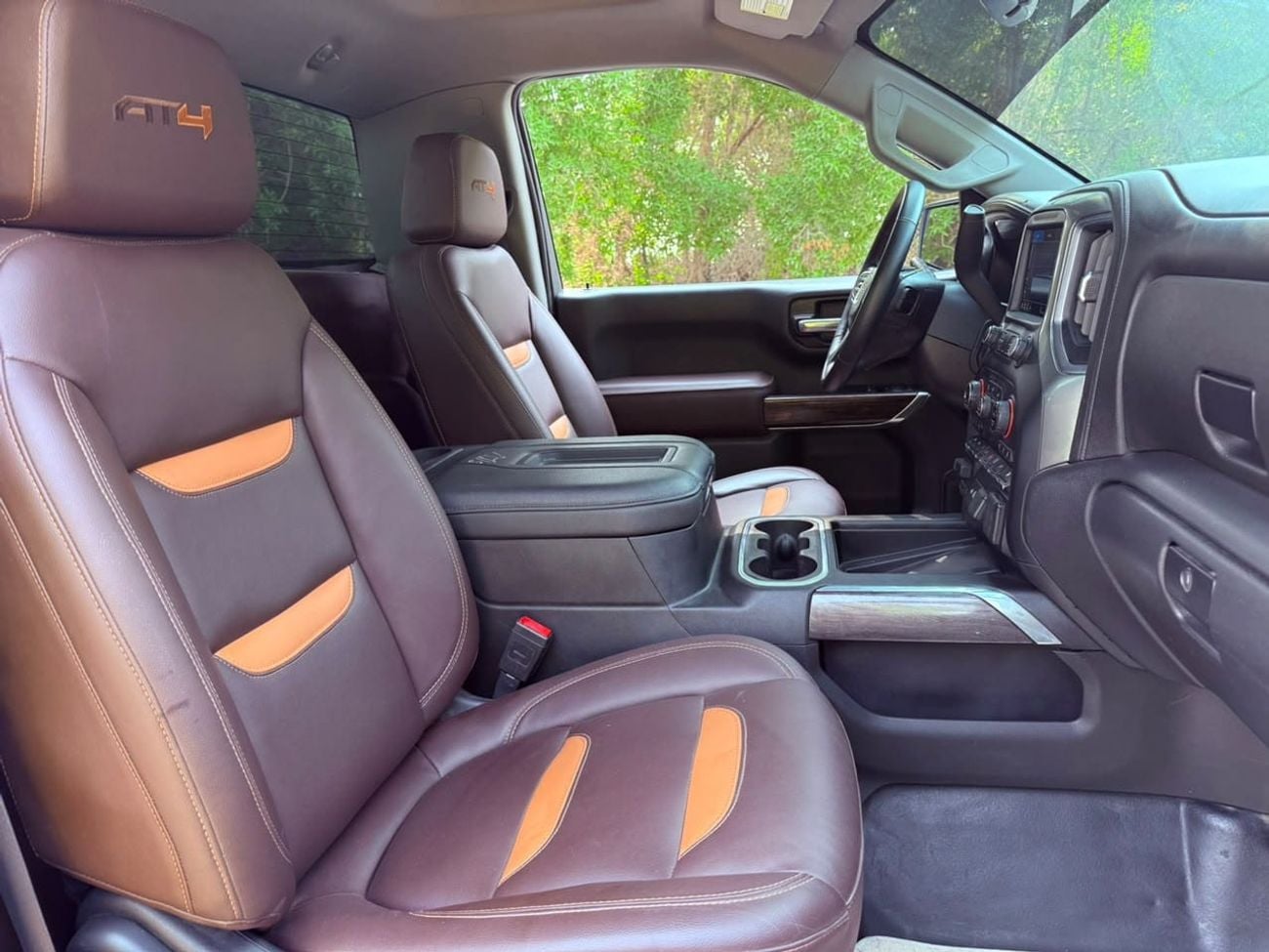 GMC Sierra 1500 REG/CAB AT4