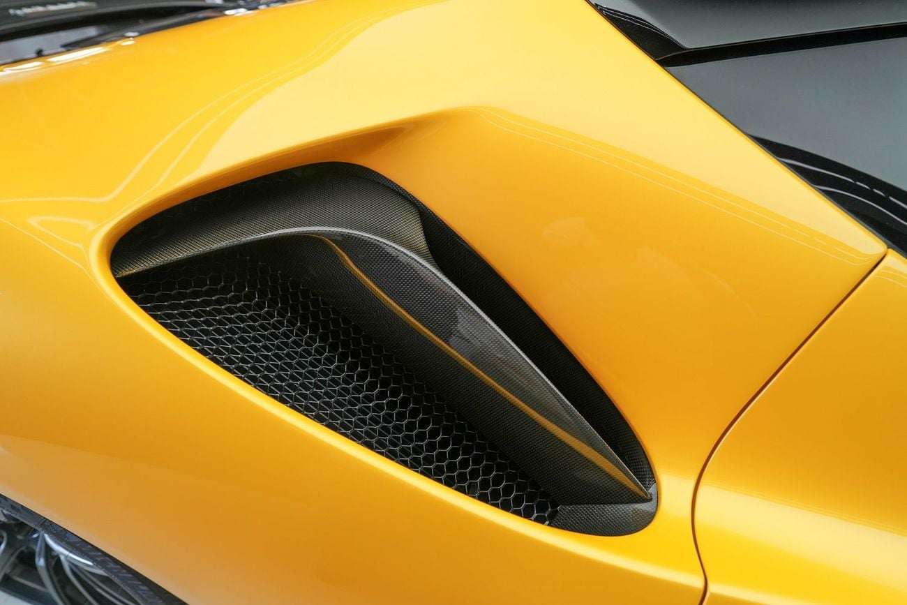 Ferrari SF90 STRADALE ASSETTO FIORANO