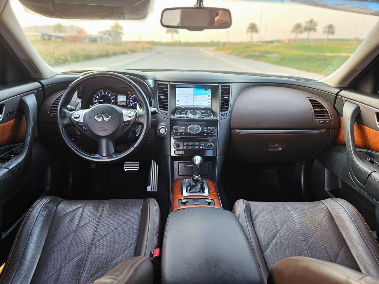 إنفينيتي QX70 إكسيلنس