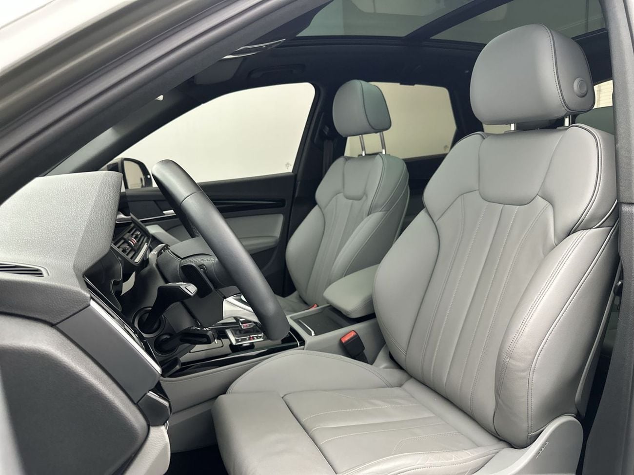 Audi Q5 45 TFSI S-LINE quattro 249hp (Ref# 93948)