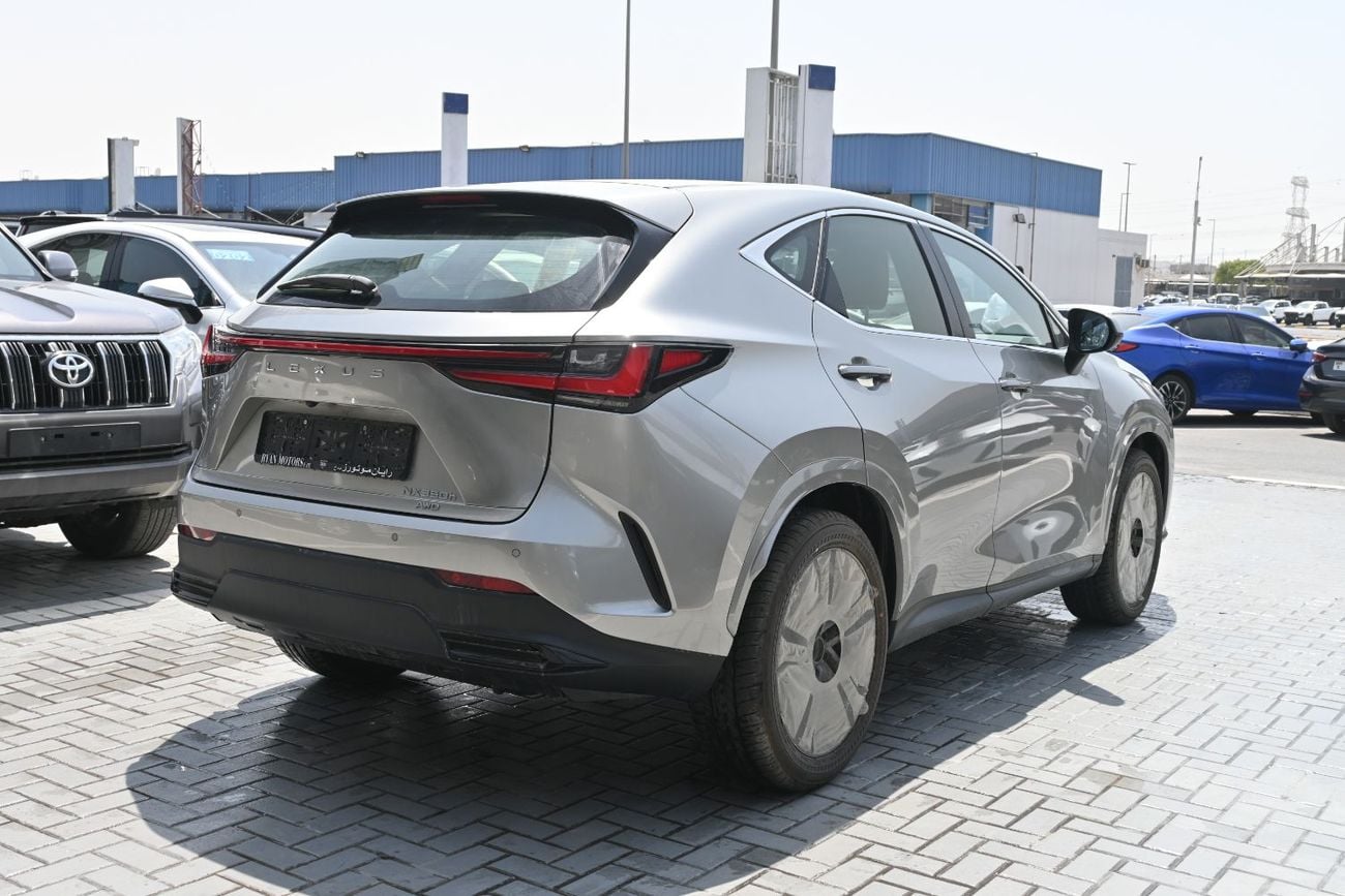 Lexus NX 350h Luxury 2.5L Hybrid AWD, Color Sonic Titanium