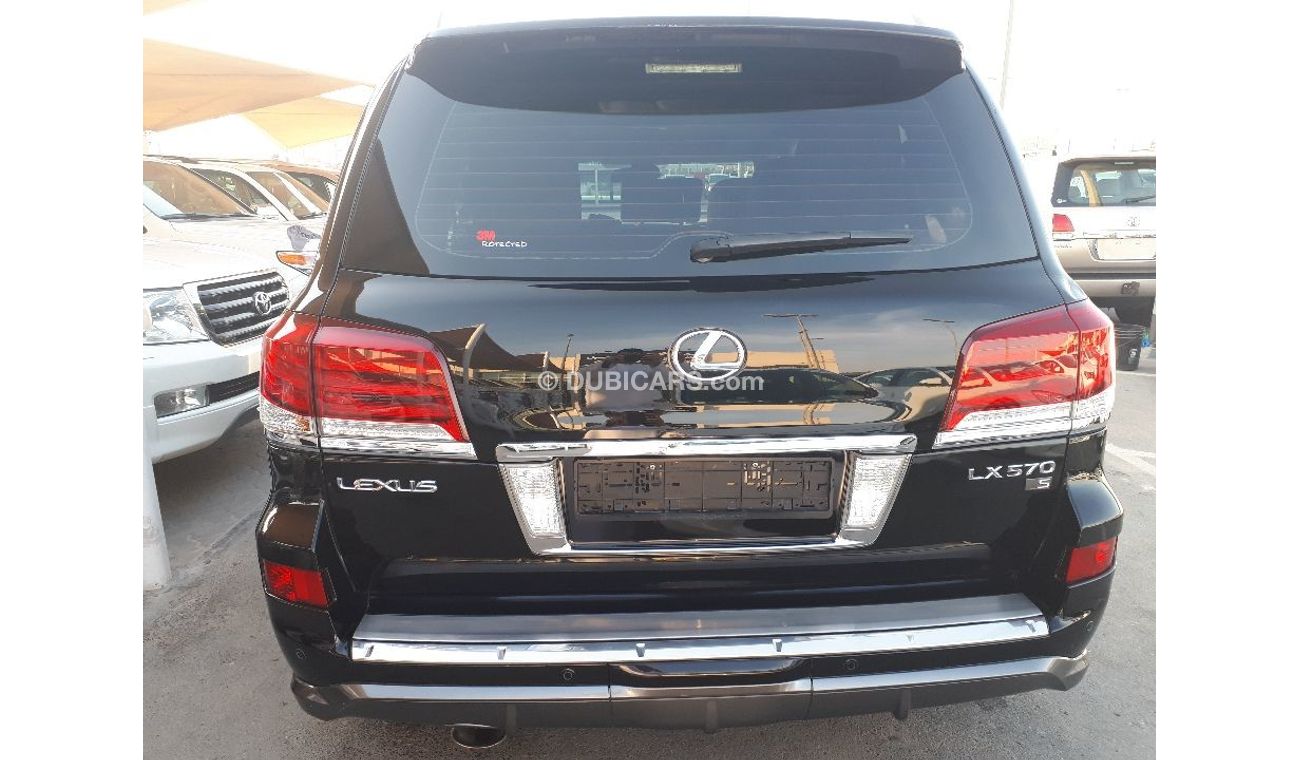 Lexus LX570