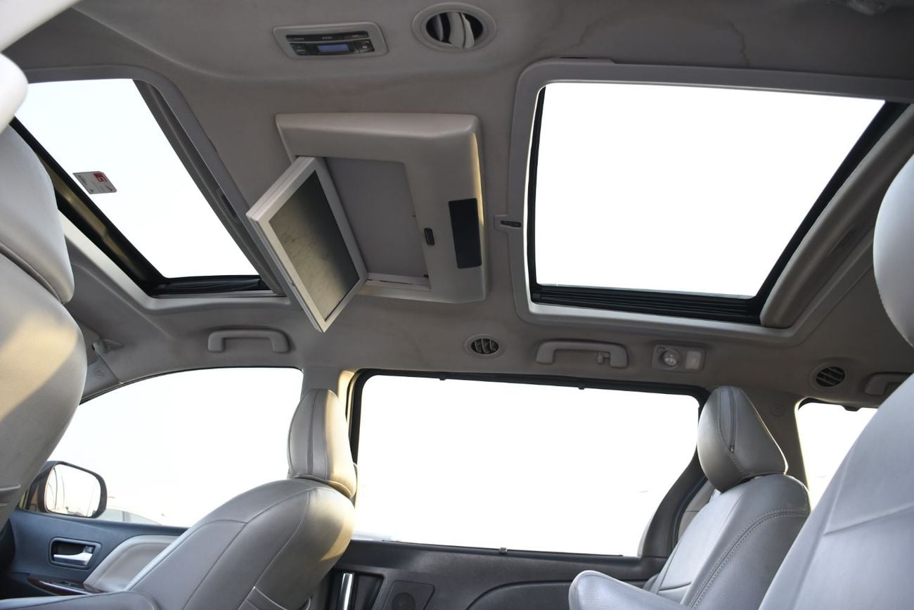 Toyota Sienna LIMITED 3.5L fully loaded for USE UAE AND EXPORT