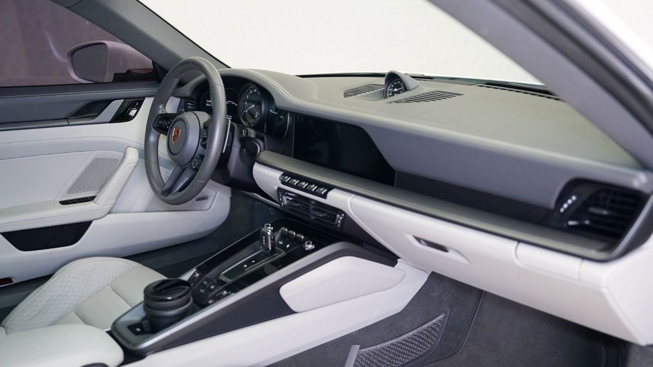 بورش 911 CARRERA 4S بورش 911 كاريرا 4S موديل 2020 | مواصفات خليجية | بحالة ممتازة | ضمان بورش حتى مارس 2027