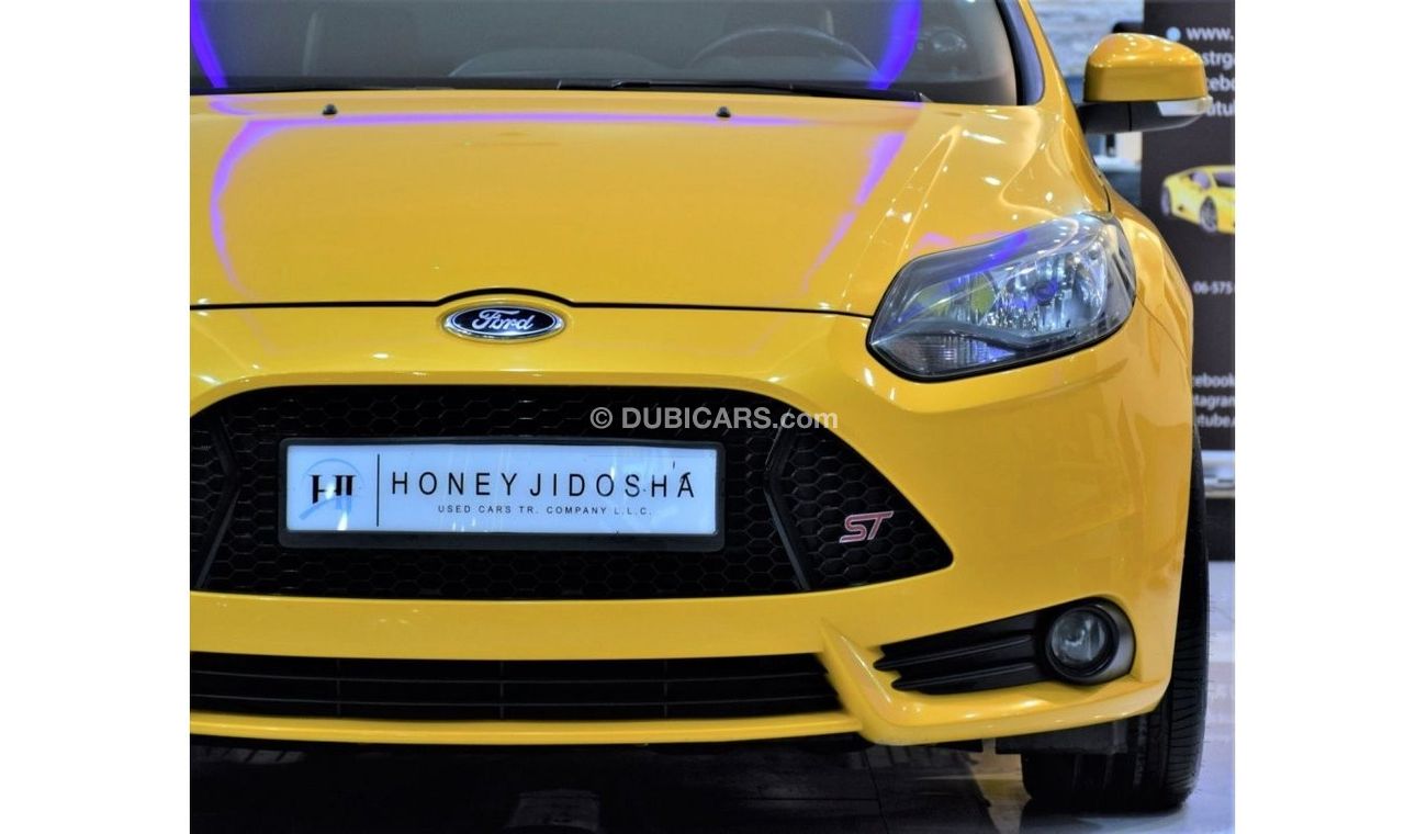 Ford Focus ORIGINAL PAINT ( صبغ وكاله ) Ford Focus ST 2014 Model! GCC Specs