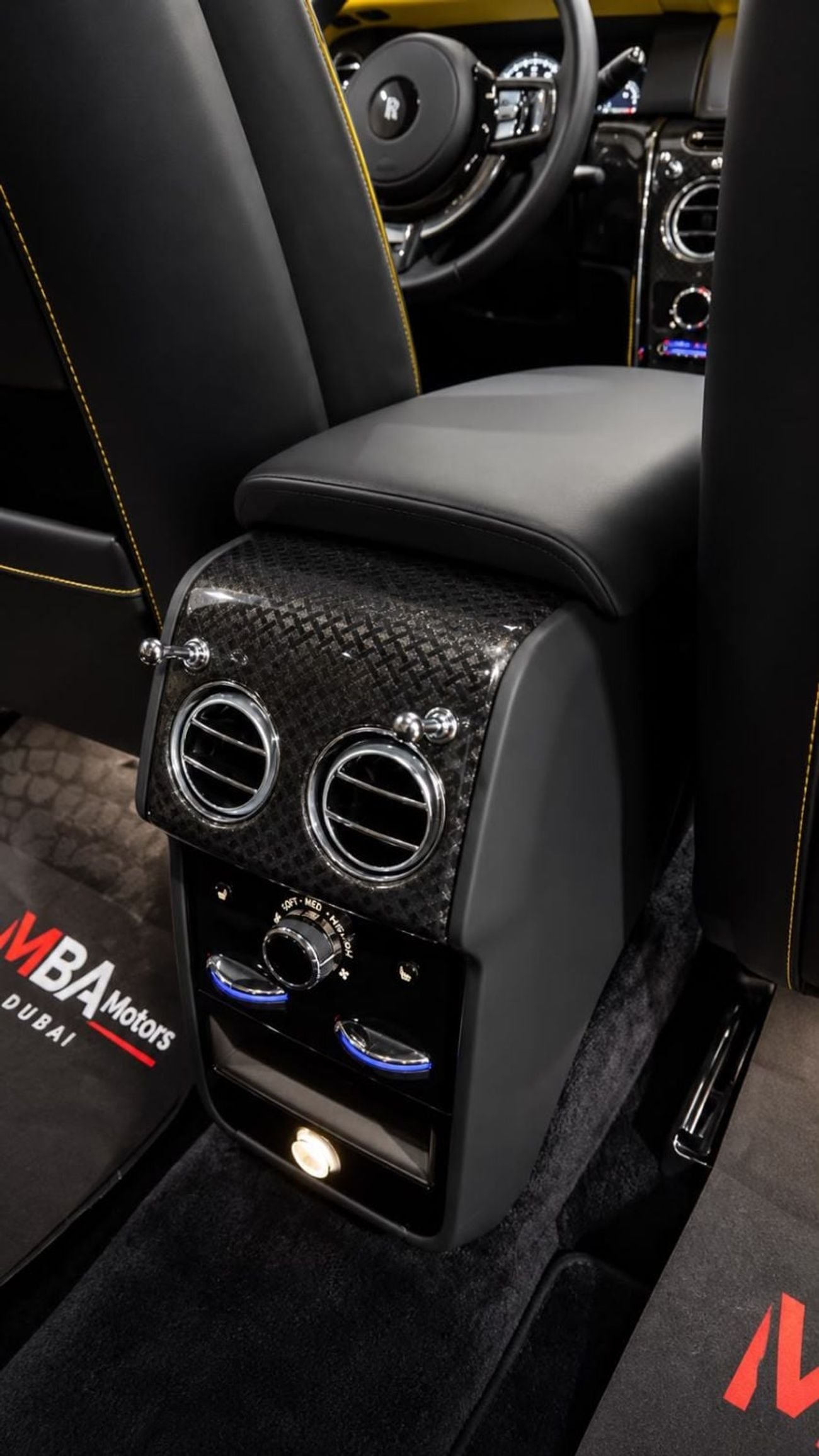 Rolls Royce Cullinan BLACK BADGE