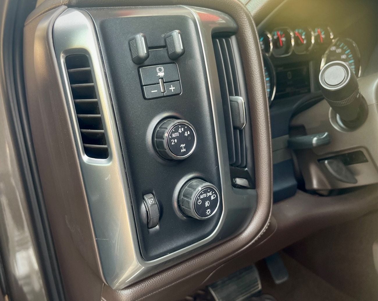 Chevrolet Silverado 1500 CREW/CAB Z71 LTZ