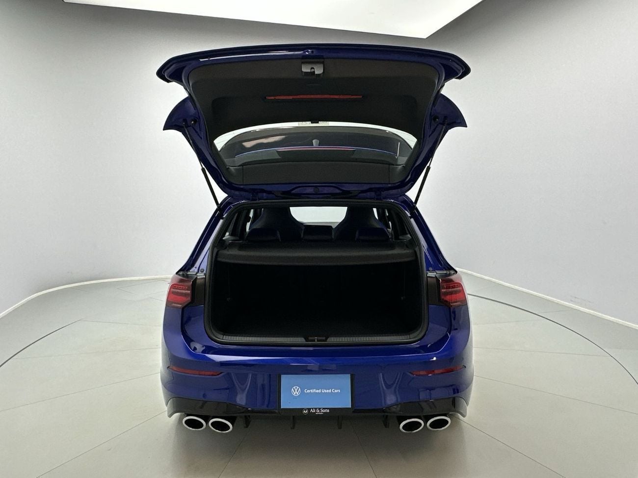 Volkswagen Golf Golf R Package 1 Package 1 2L | Premium Audio & Leather Interior | Top Tier GCC Specs