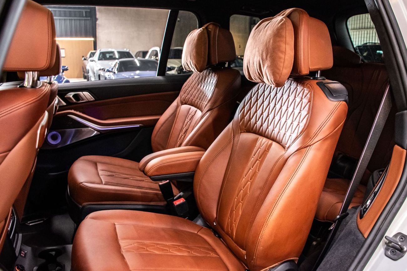 BMW X7 M60i XDRIVE