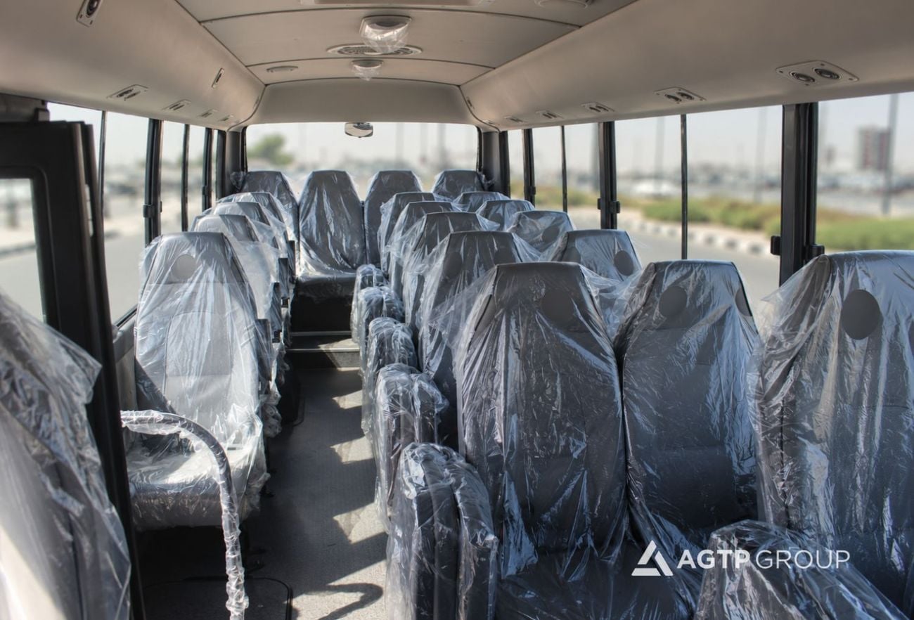 Hyundai County 3.9L Diesel | 5-Speed Manual | GCC Specs | Mid Option | Roof AC | Commercial Passenger Bus | READY E