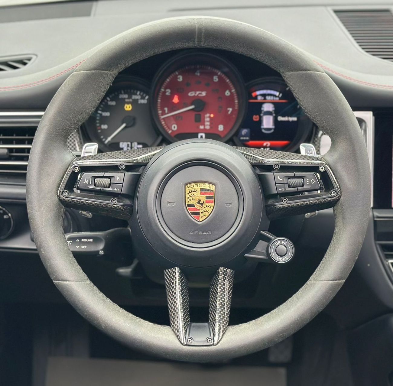 Porsche Macan GTS 2022 Porsche Macan, 1 Year Porsche Warranty, Full Porsche Service History, GCC