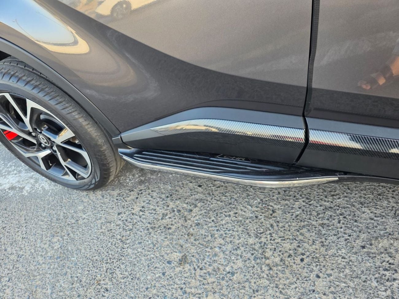 Toyota C-HR STANDARD Toyota C-HR TRD Edition Push button and leather seats