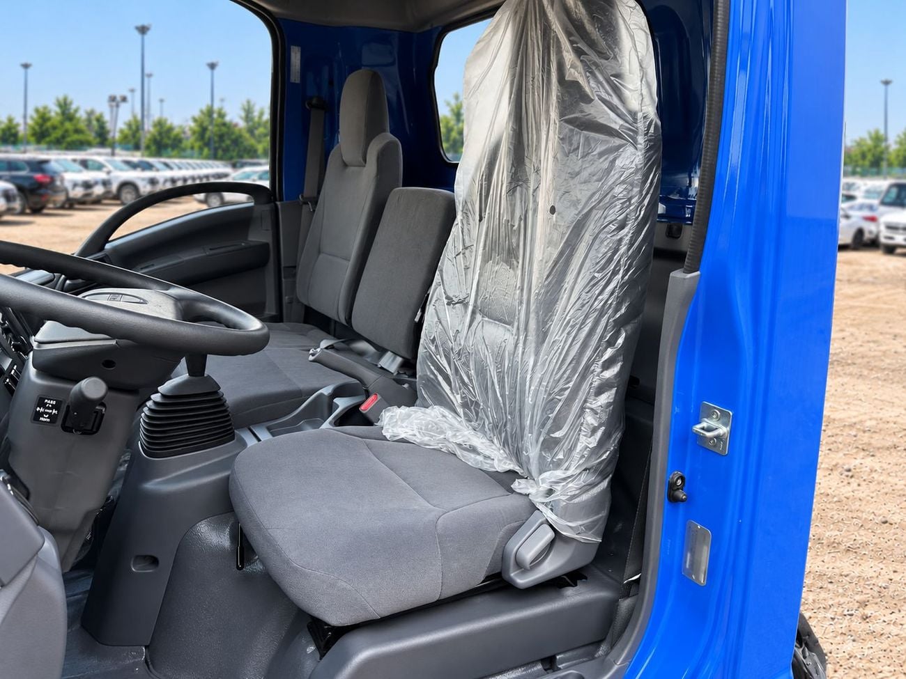 Isuzu NPR 71 - 2026 Isuzu NPR71 - Single Cab Chassis Truck - 4.6L Diesel Manual Blue