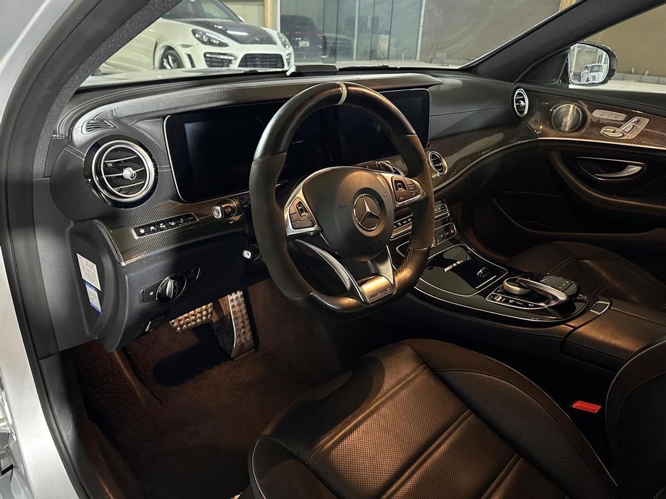Mercedes Benz E63 AMG S | FULL SERVICE HISTORY | PANORAMIC ROOF | BURMESTER SOUND
