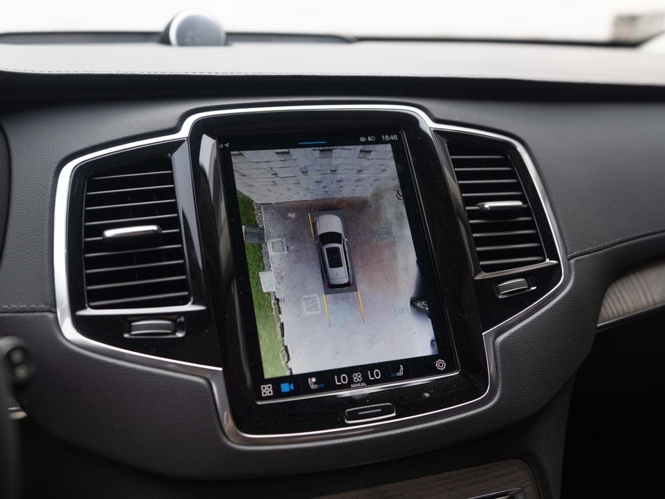 Volvo XC90 B6 Ultimate Bright Volvo XC90 B6 2024 GCC specs