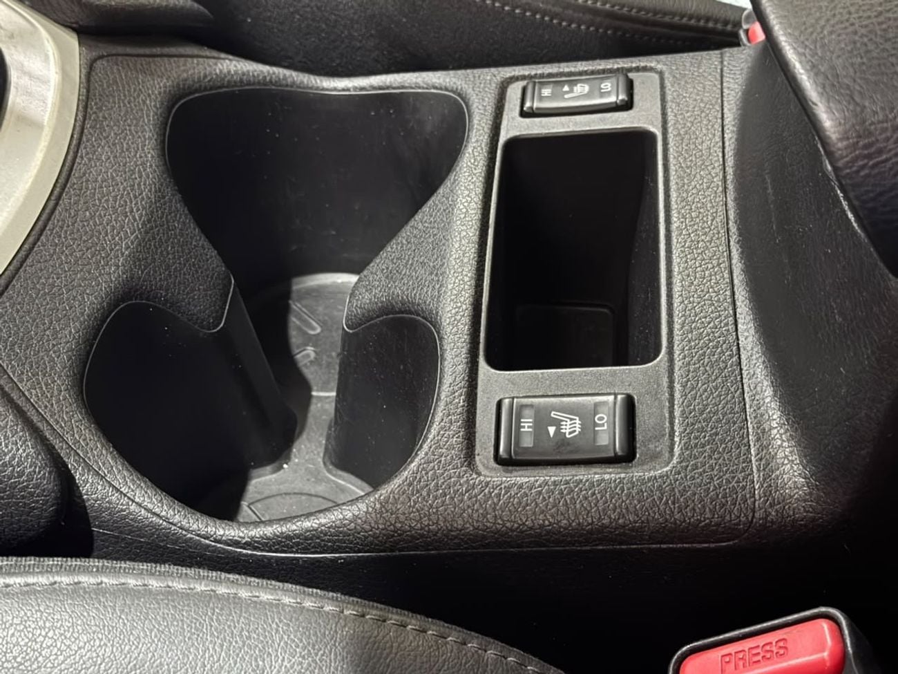 Nissan Rogue SL / V4 2.5L / PANORAMIC SUNROOF / AWD / 360 CAMERA / REAR AC