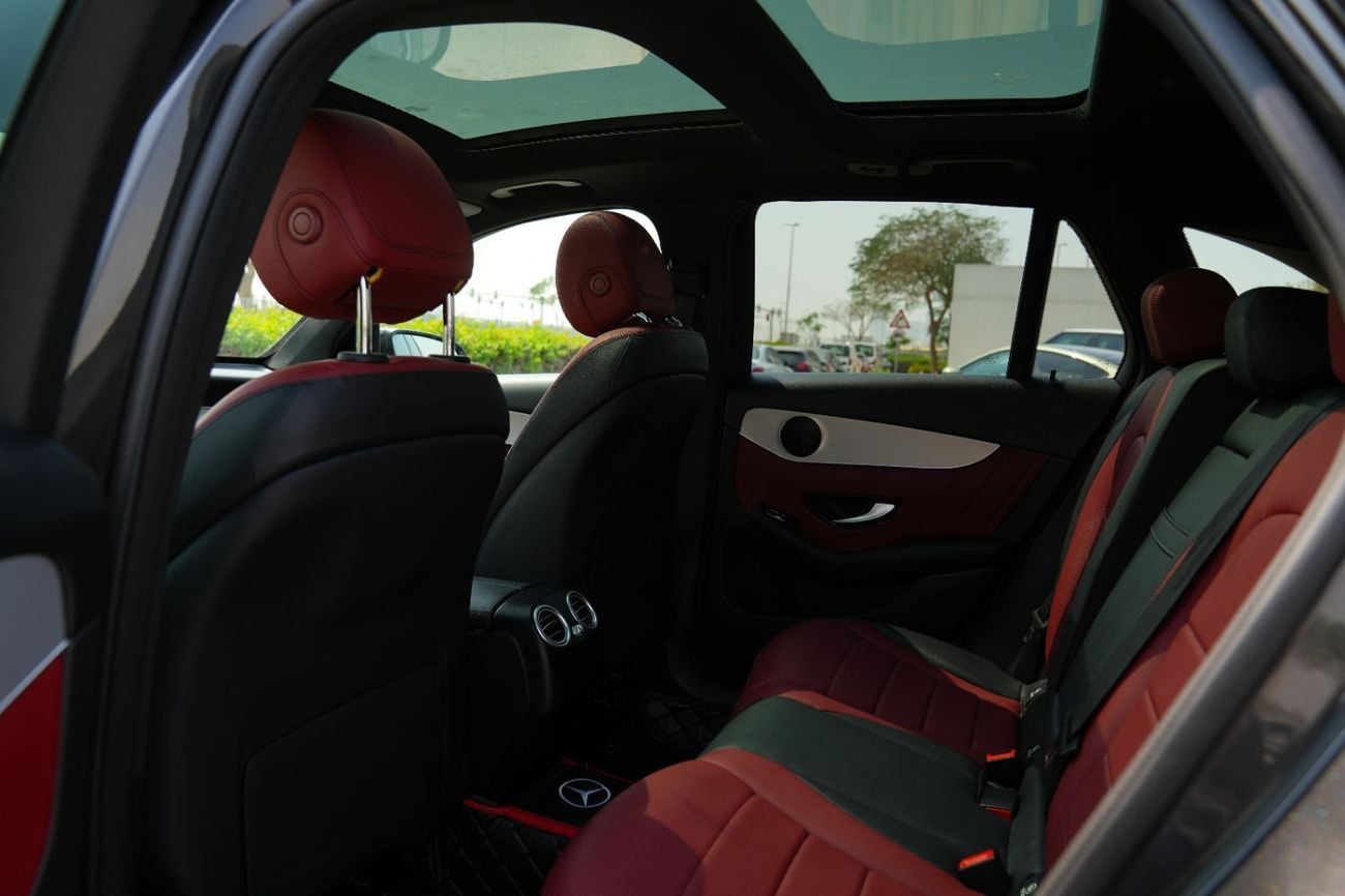 مرسيدس بنز GLC 300 AMG 2.0L