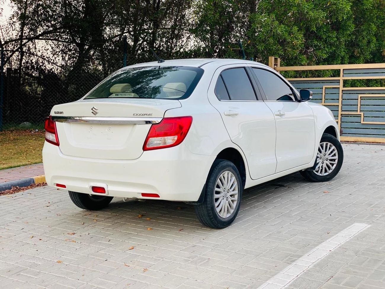 Suzuki Dzire GLX