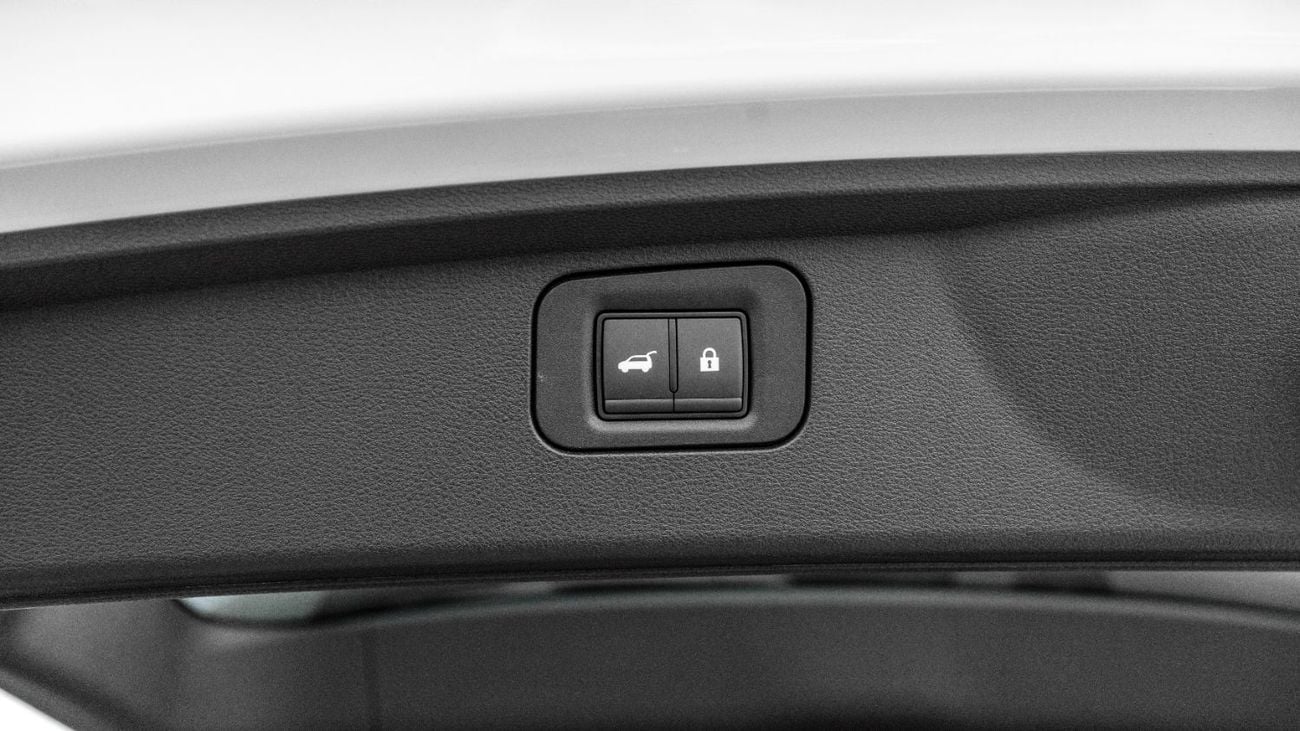 Nissan Patrol 75th Anniversary 2027 Nissan Patrol 3.5L AT Petrol 75th Anniversary (White-Brown)