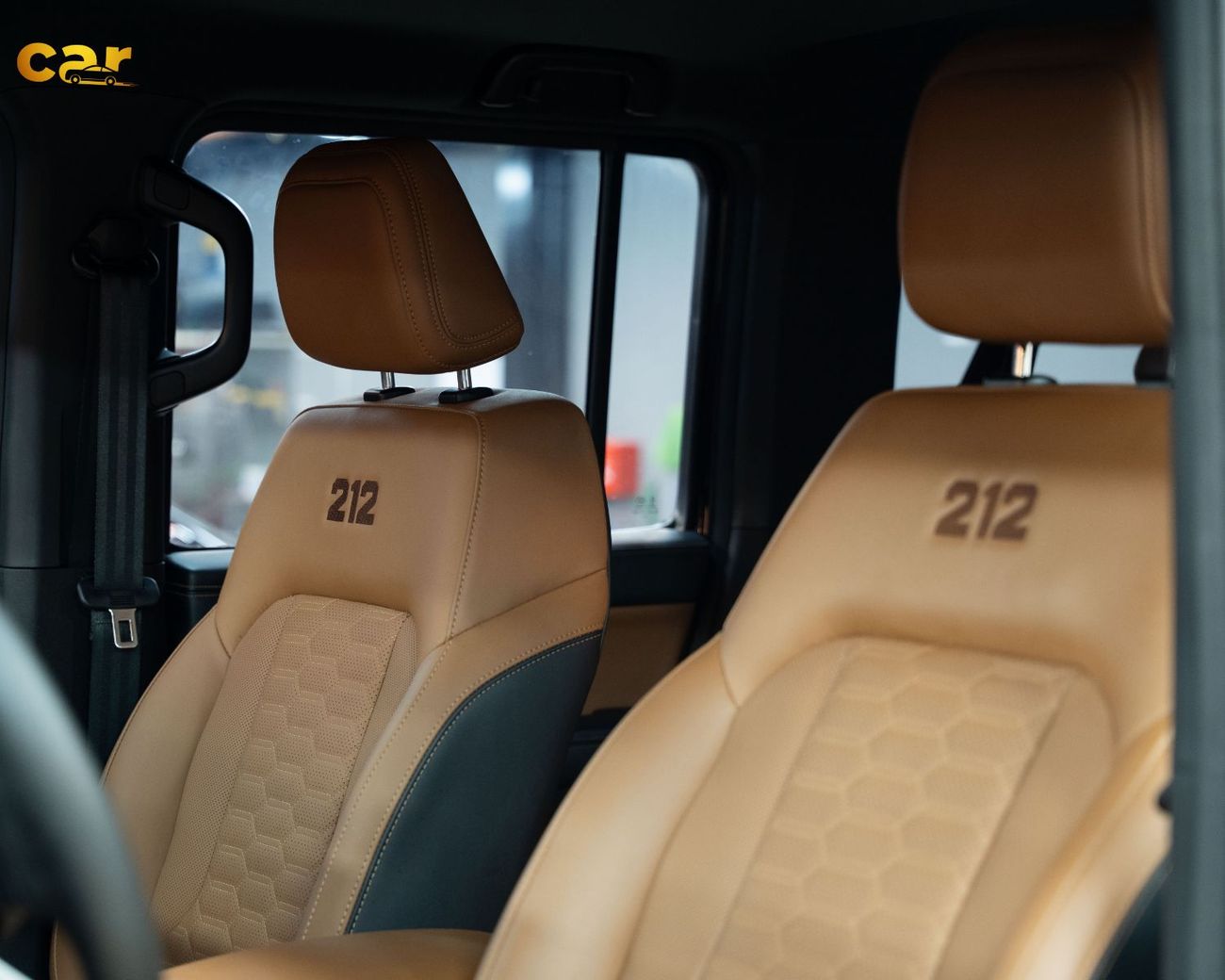 212 T01 Adventurer