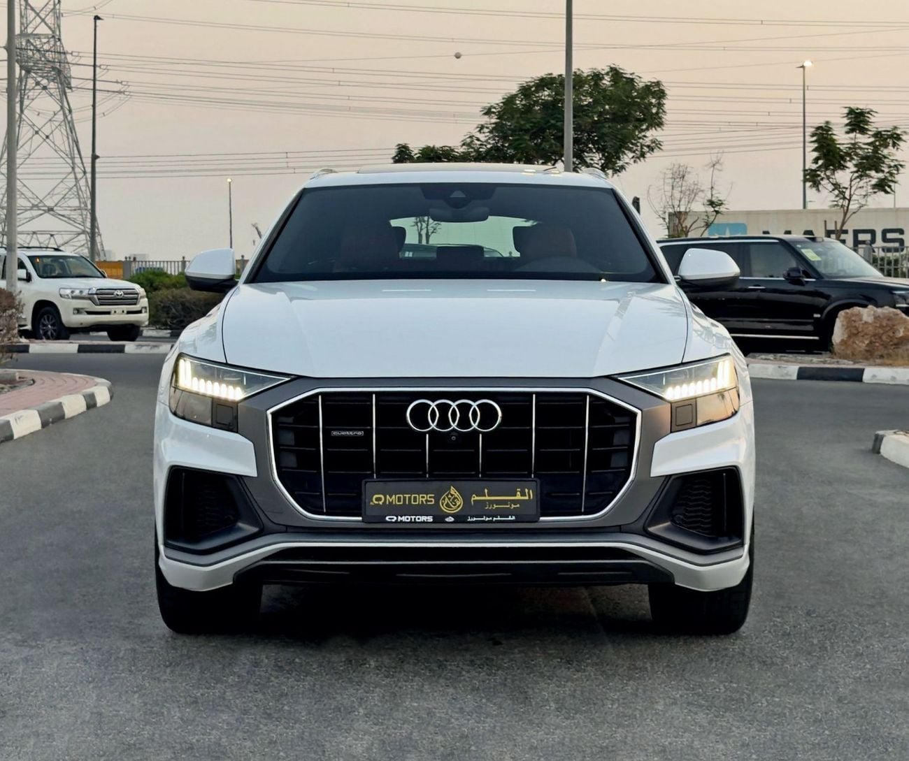 Audi Q8 55 TFSI S-LINE 2019 Audi Q8 55TFSI Quattro S Line, GCC Specifications
