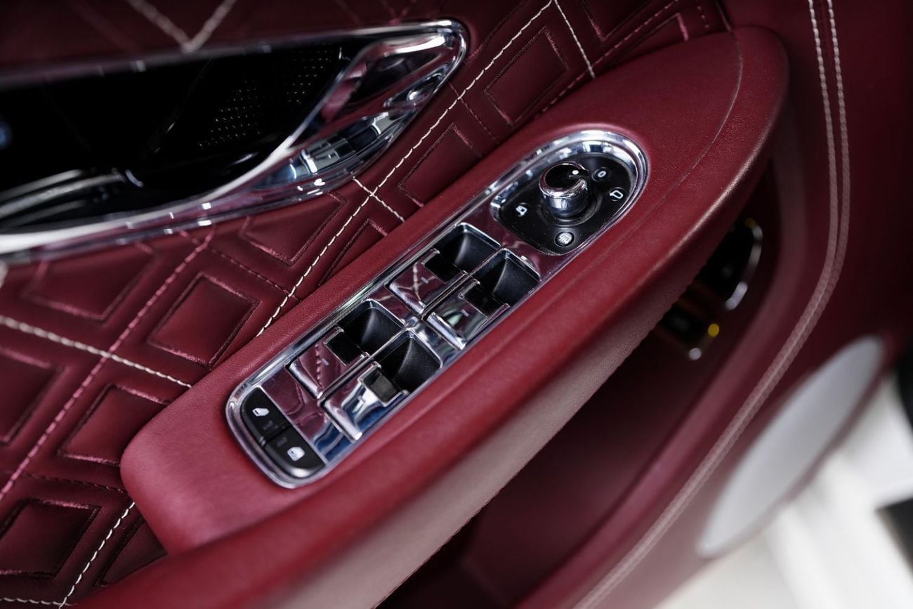 بنتلي كونتيننتال GT W12-Chrome finish 22inch Rims-Sport body-Well maintained
