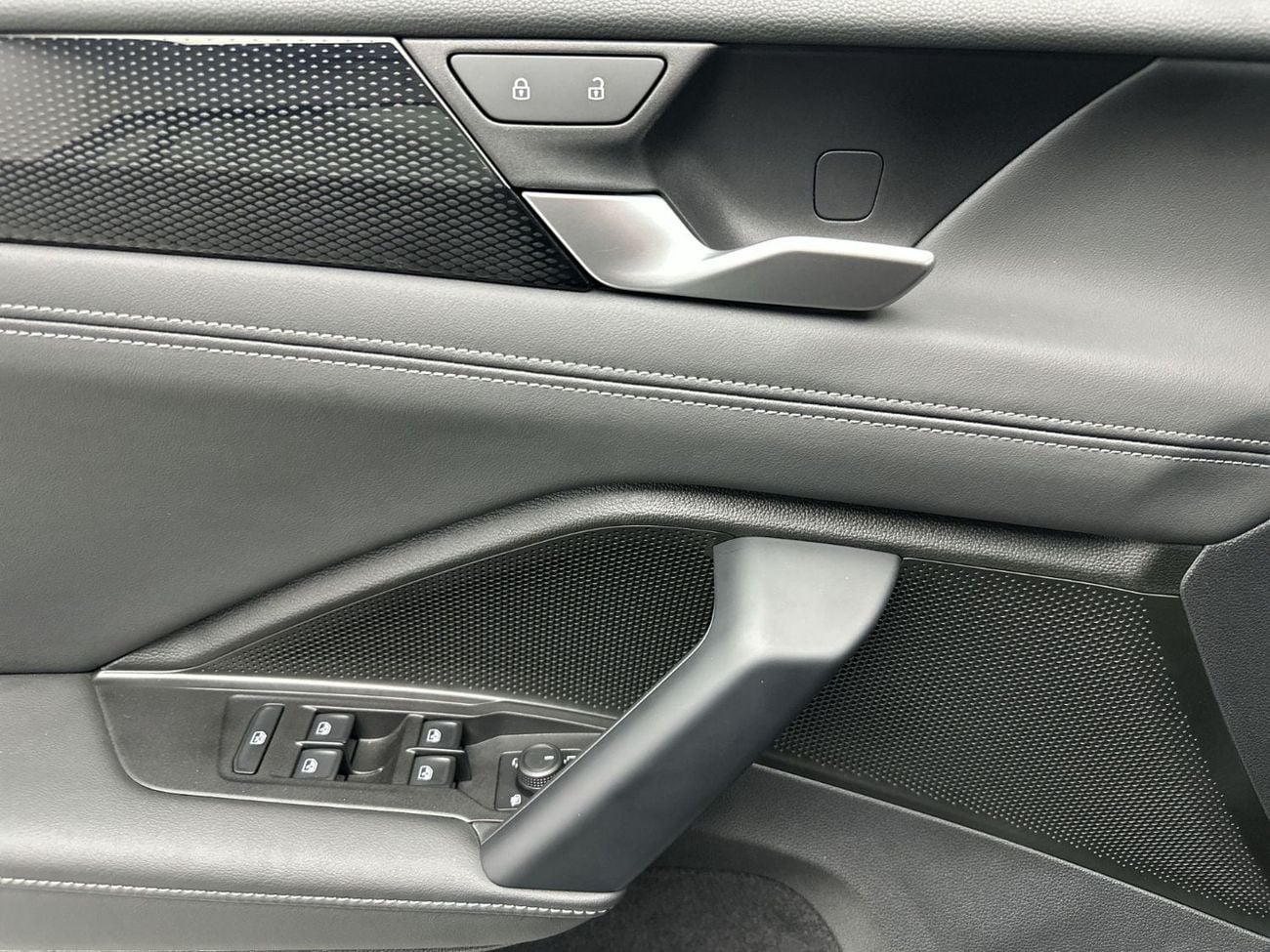 Volkswagen Tiguan LIFE Tiguan Life 1.4L | Rear View Camera | Digital Cockpit | Apple CarPlay & Android Auto | Cruise Contro
