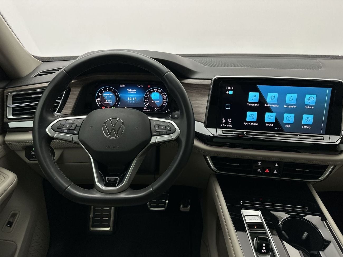 Volkswagen Teramont R LINE Teramont R-Line 2.0L | Panoramic Sunroof | 7 Seats | 270 HP | GCC